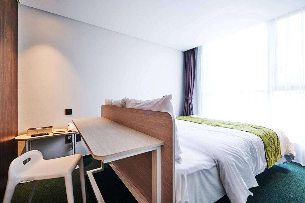 Jeju Pureun Hotel Szogüpho Kültér fotó