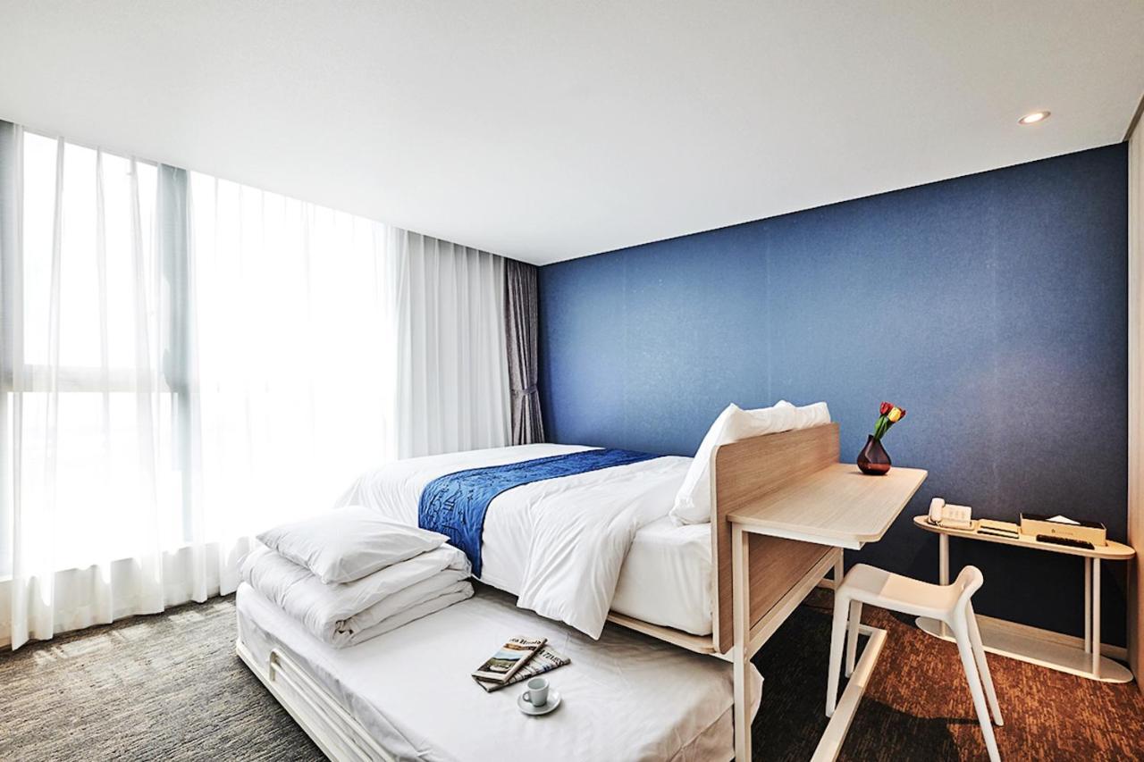 Jeju Pureun Hotel Szogüpho Kültér fotó