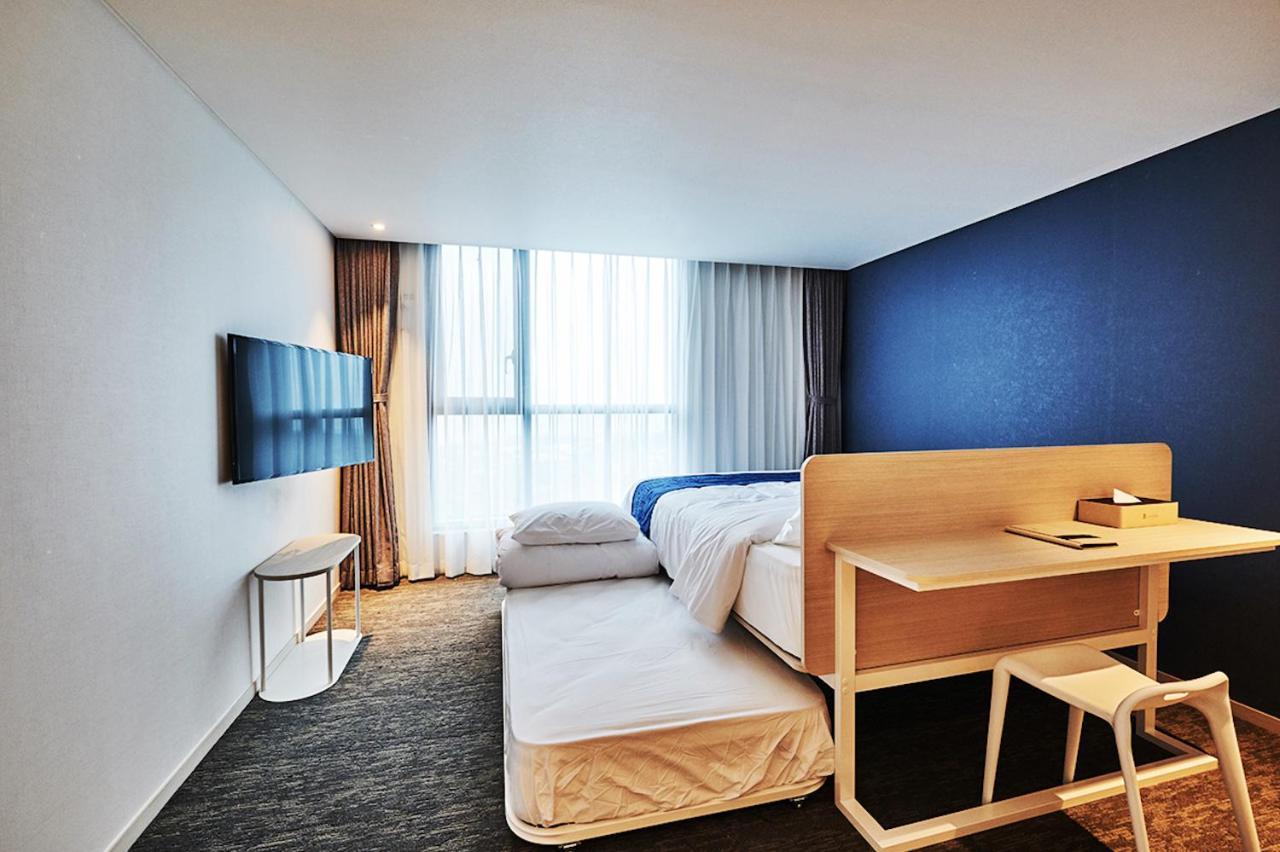 Jeju Pureun Hotel Szogüpho Kültér fotó