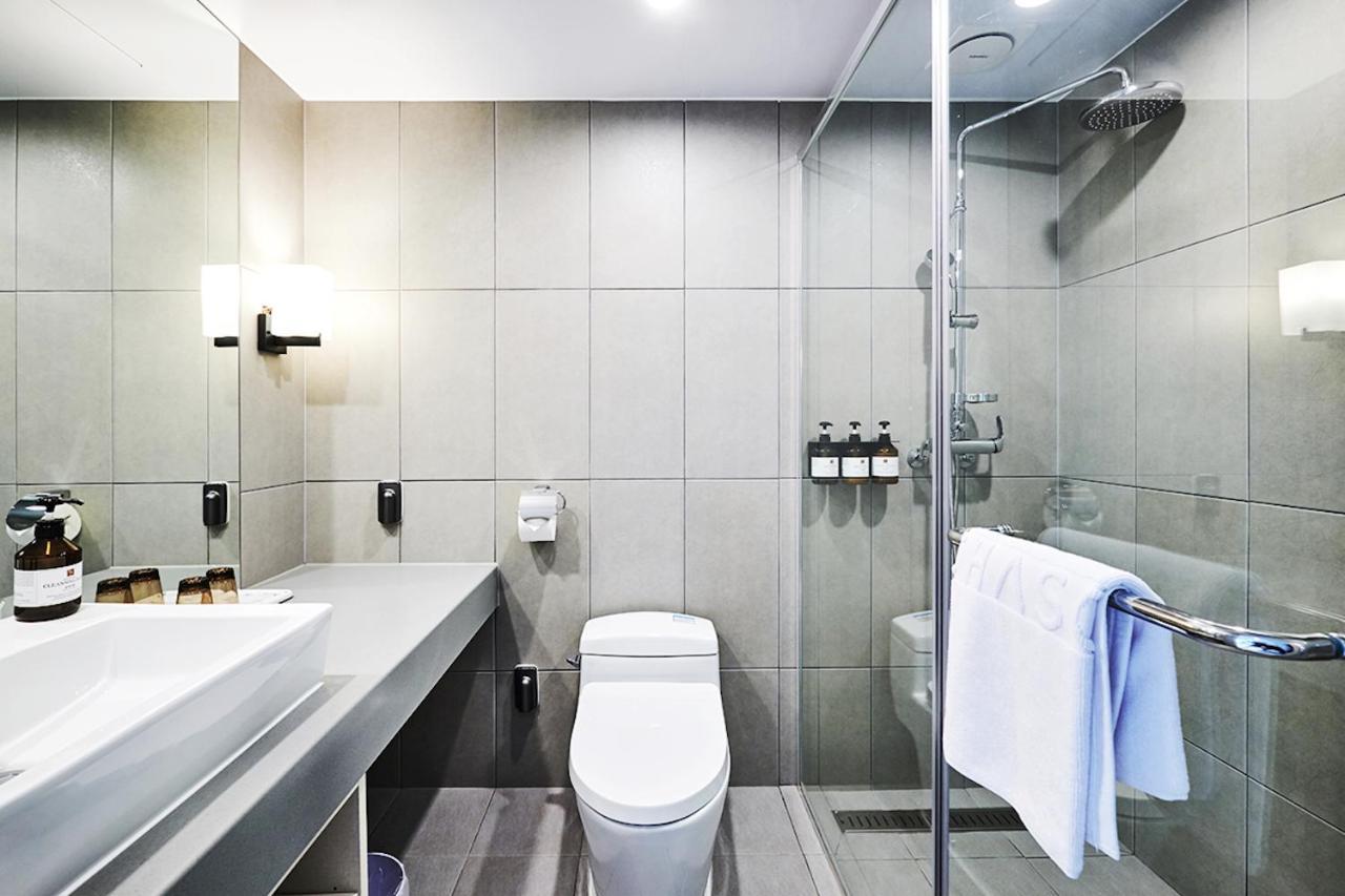 Jeju Pureun Hotel Szogüpho Kültér fotó