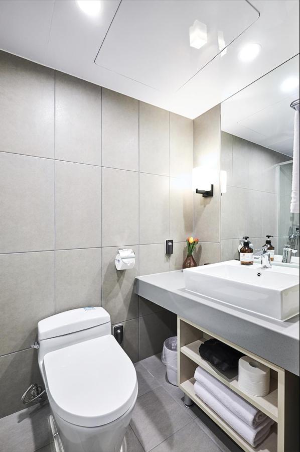 Jeju Pureun Hotel Szogüpho Kültér fotó