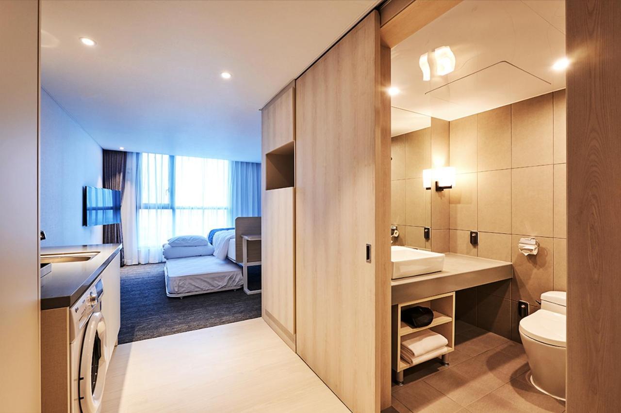 Jeju Pureun Hotel Szogüpho Kültér fotó